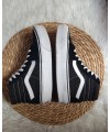 Basqeutte vans